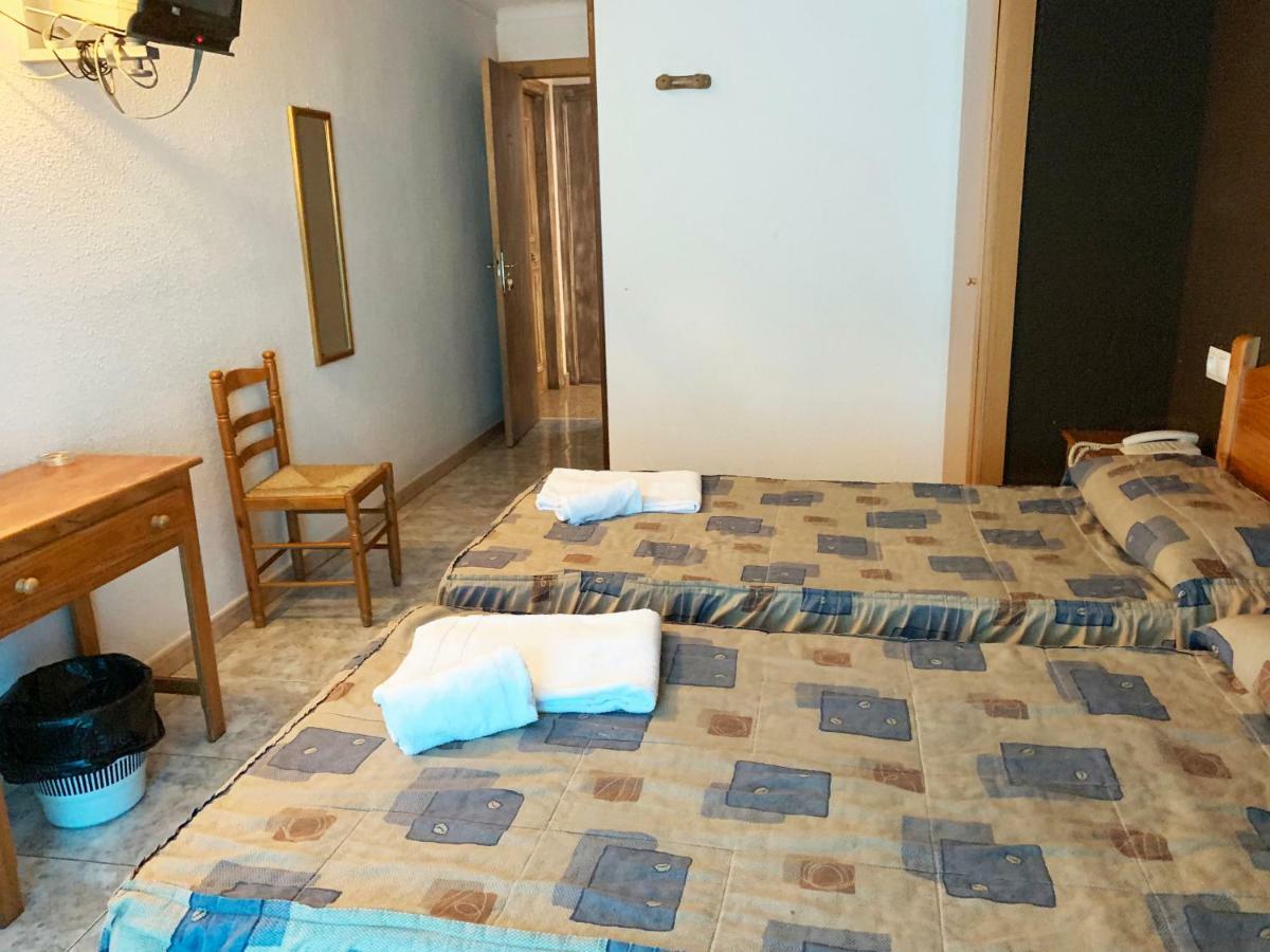 Hotel Barcelona サン・フリア・デ・ロリア エクステリア 写真