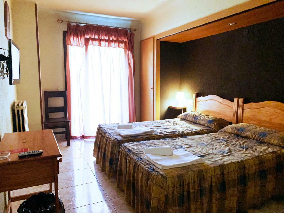 Hotel Barcelona サン・フリア・デ・ロリア エクステリア 写真