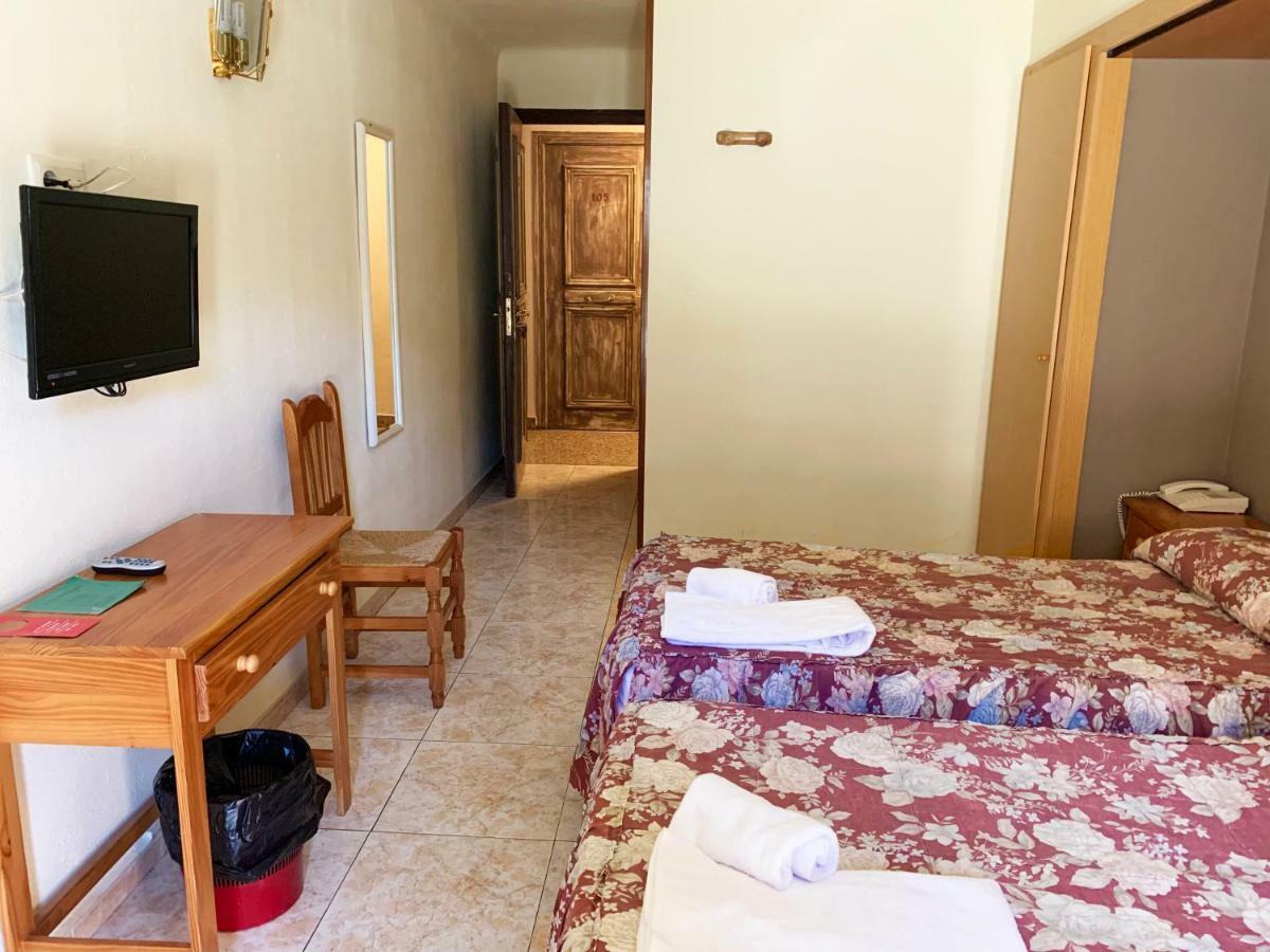 Hotel Barcelona サン・フリア・デ・ロリア エクステリア 写真