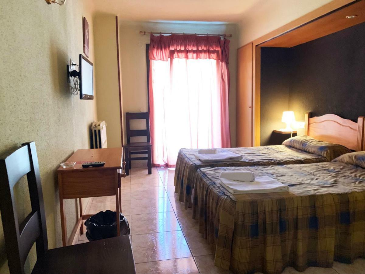 Hotel Barcelona サン・フリア・デ・ロリア エクステリア 写真